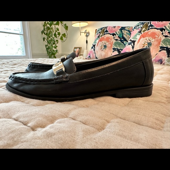 Black size 9 Anne Klein loafers - Picture 4 of 8